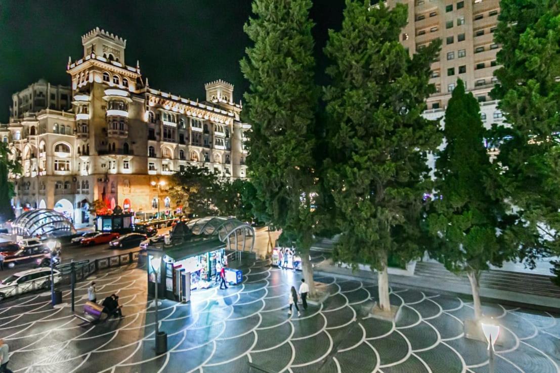 M Estate. 2 Room Home In Targovu Baku Luaran gambar