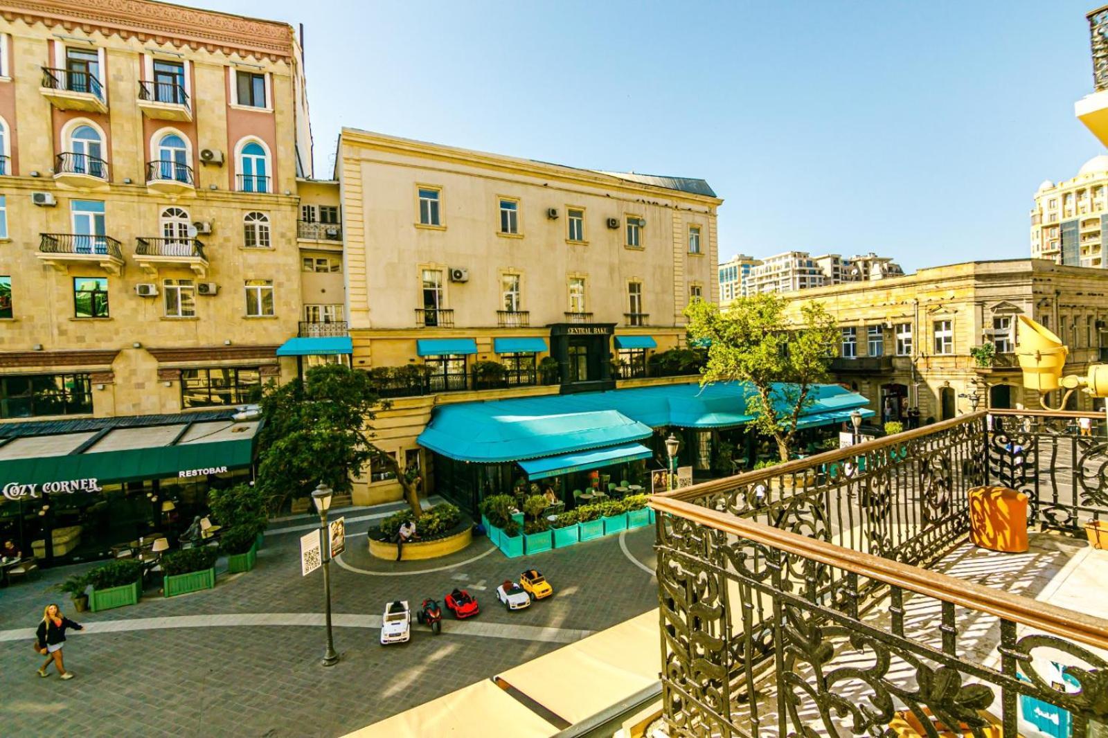 M Estate. 2 Room Home In Targovu Baku Luaran gambar