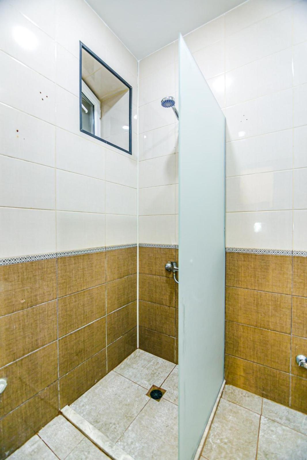 M Estate. 2 Room Home In Targovu Baku Luaran gambar