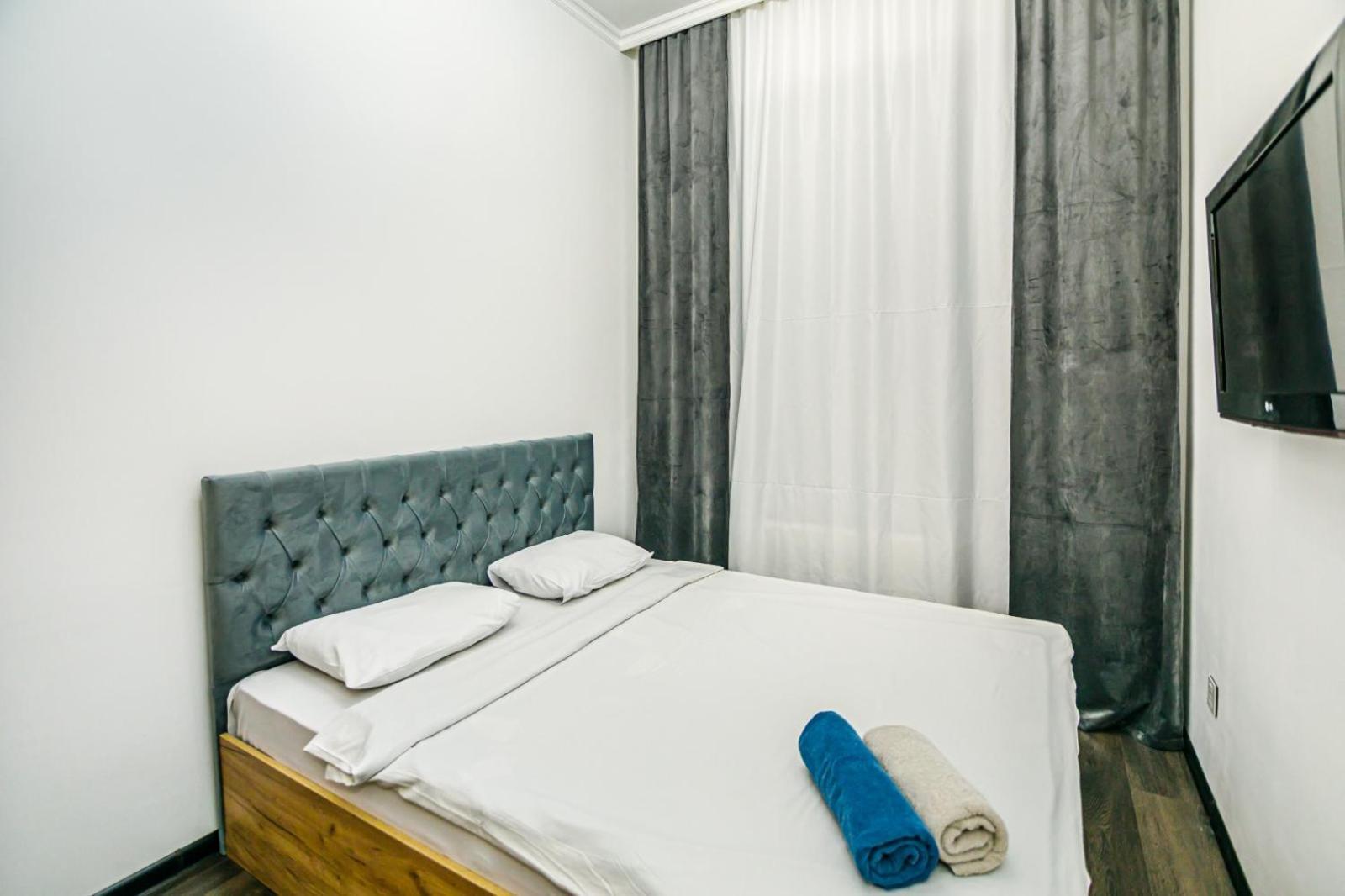 M Estate. 2 Room Home In Targovu Baku Luaran gambar